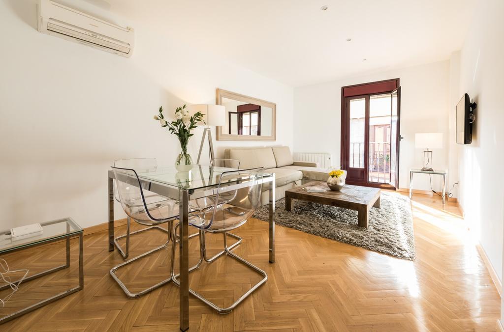 Ferienwohnung Downtown Urban Madrid Exterior foto